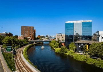 טיסות זולות למנצ'סטר טיסות זולות למנצ'סטר