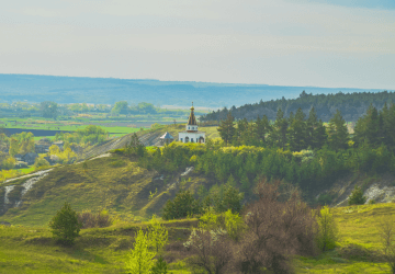 טיסה זולה לאומן