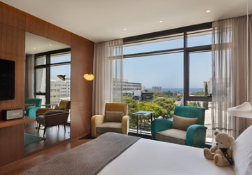 ישרוטל פאבליקה הרצליה